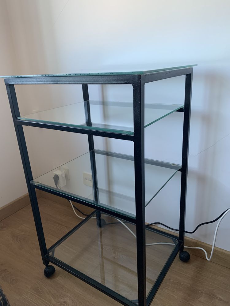 Mesa de apoio em vidro