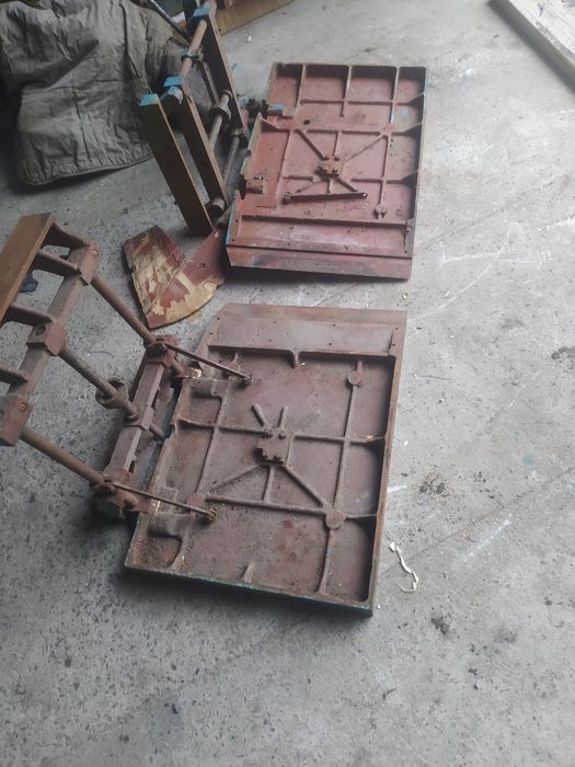 Столи для станка.