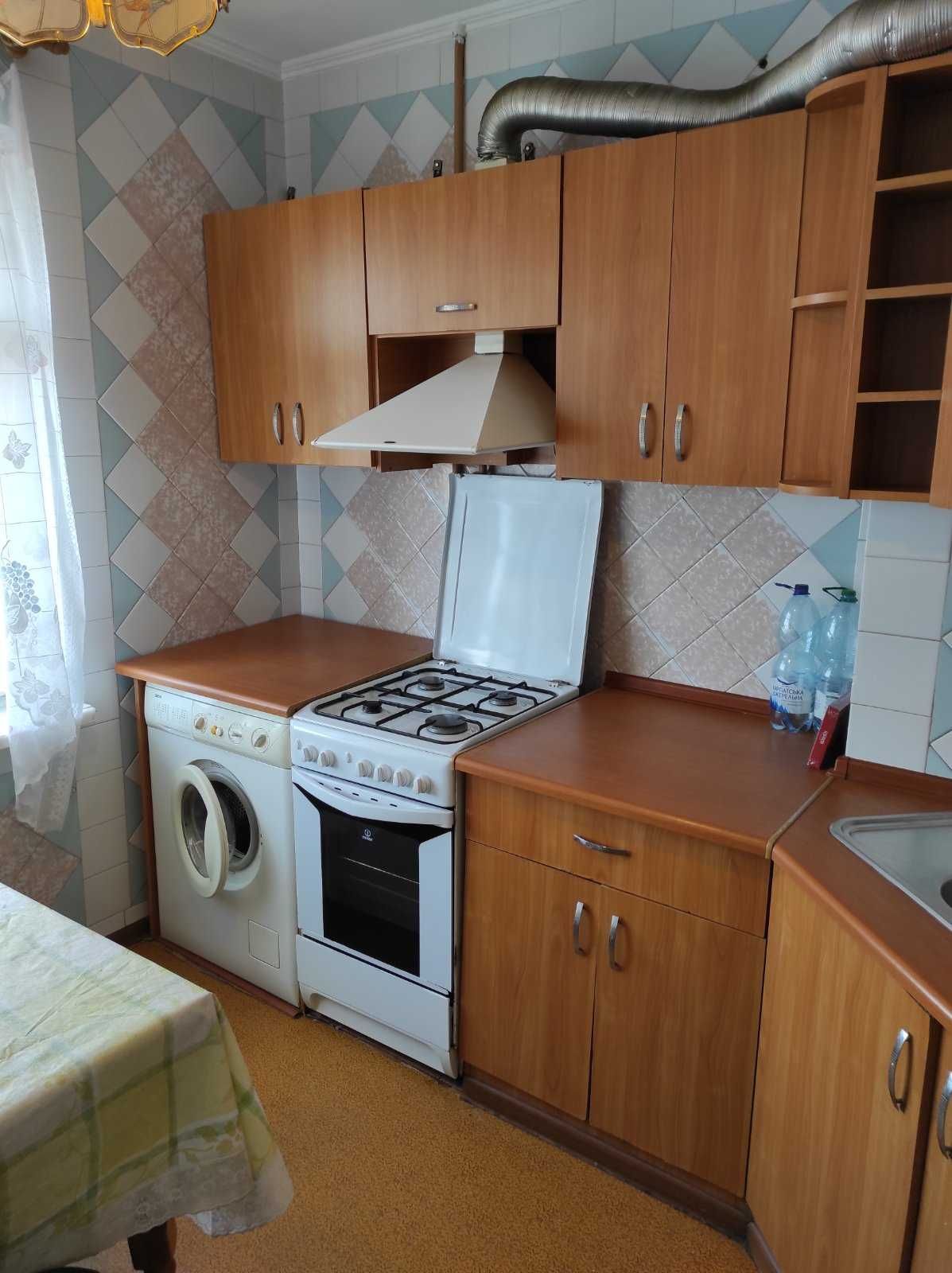 сдам на Длительно 1 комнатную на Таирова