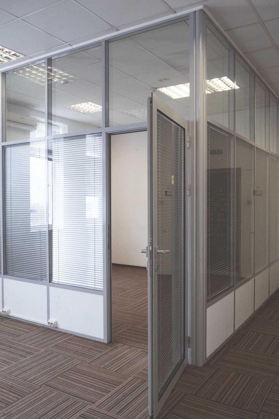 Офіс 165м2. OpenSpace, 4 кабінети. Генератор, метро Святошин, Без%