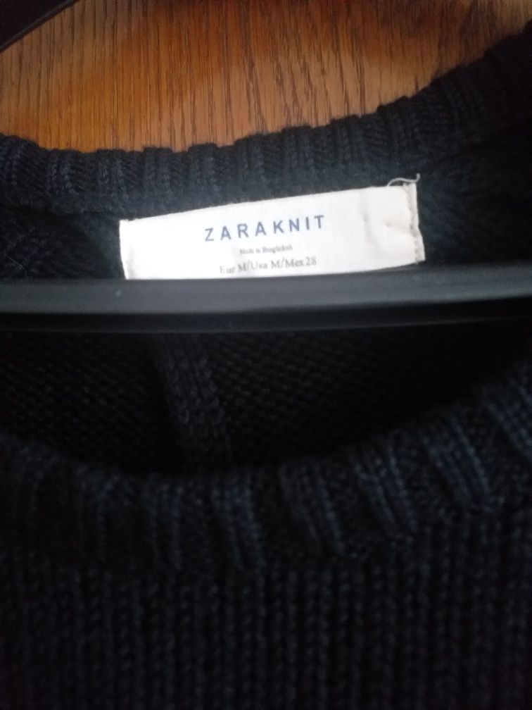 Czarny sweter Zara