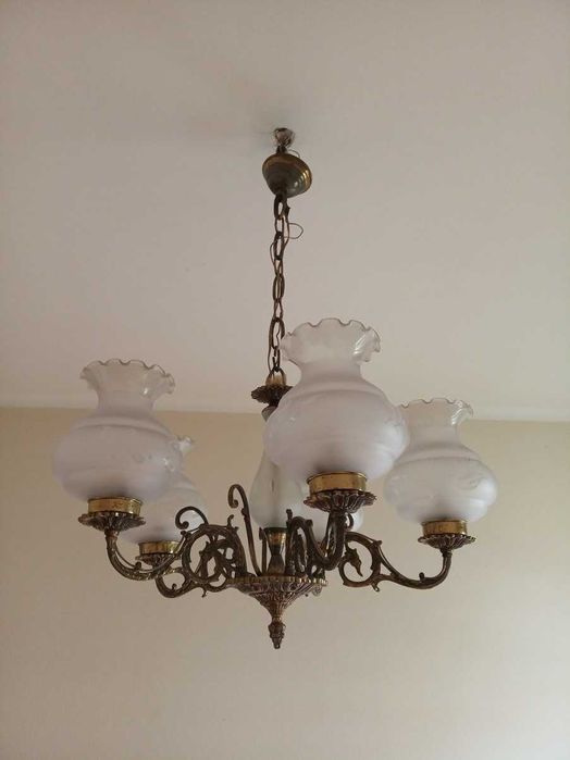Lustre antigo em bom estado