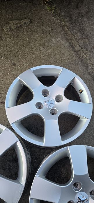 Felgi 16 peugeot  4x108