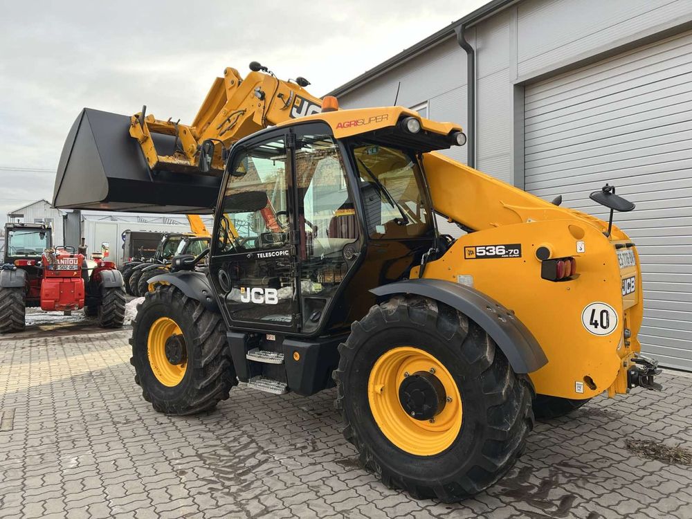 JCB 536-70 ,541-70 Agri Super 2011