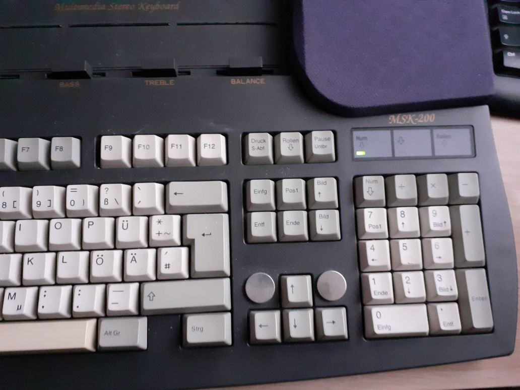 Stara klawiatura Platinum sound Multimedia stereo keyboard do PC