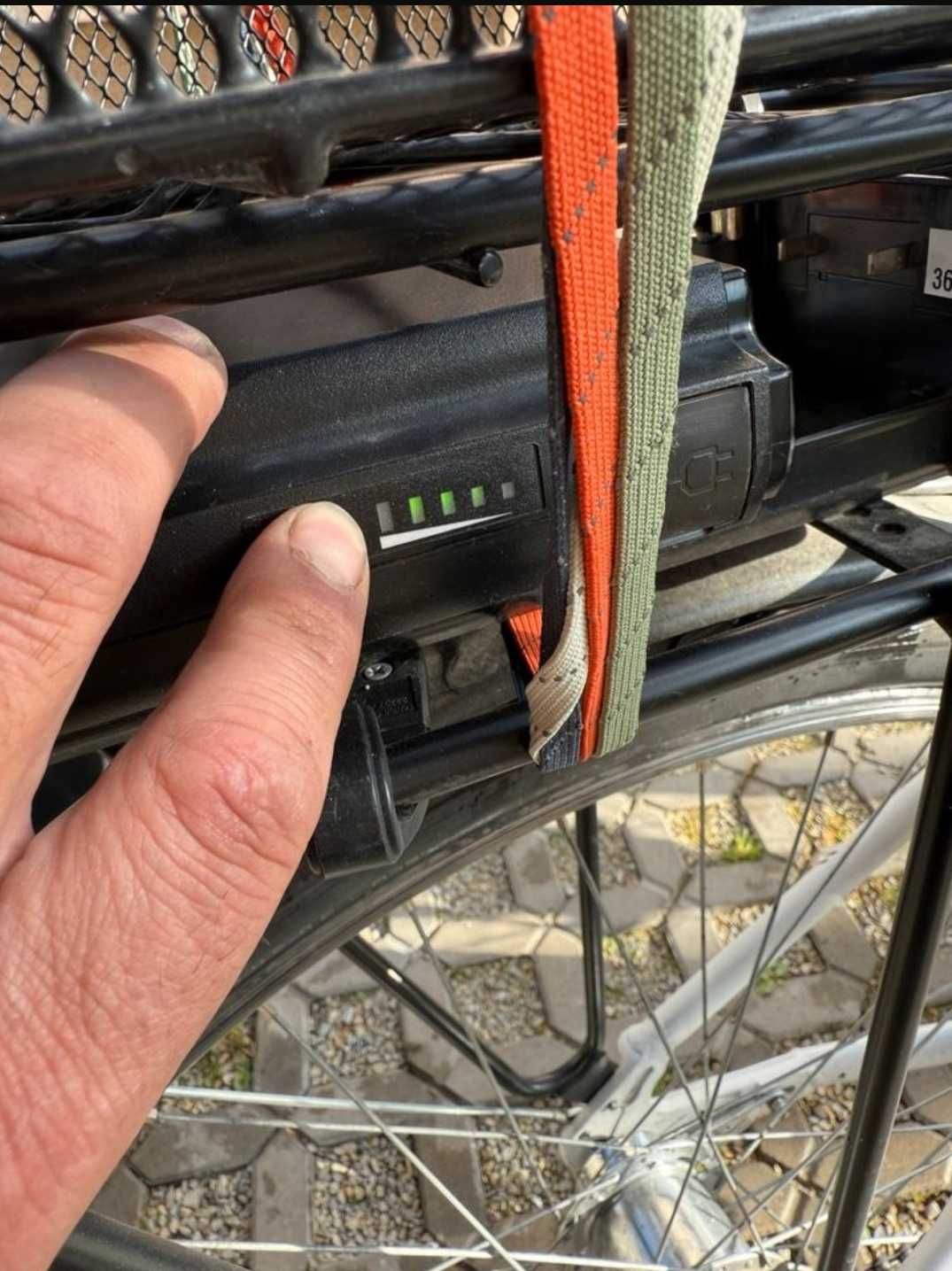 Rower FISCHER elektryczny elektryk e-bike ECU 2100 shimano nexus bialy