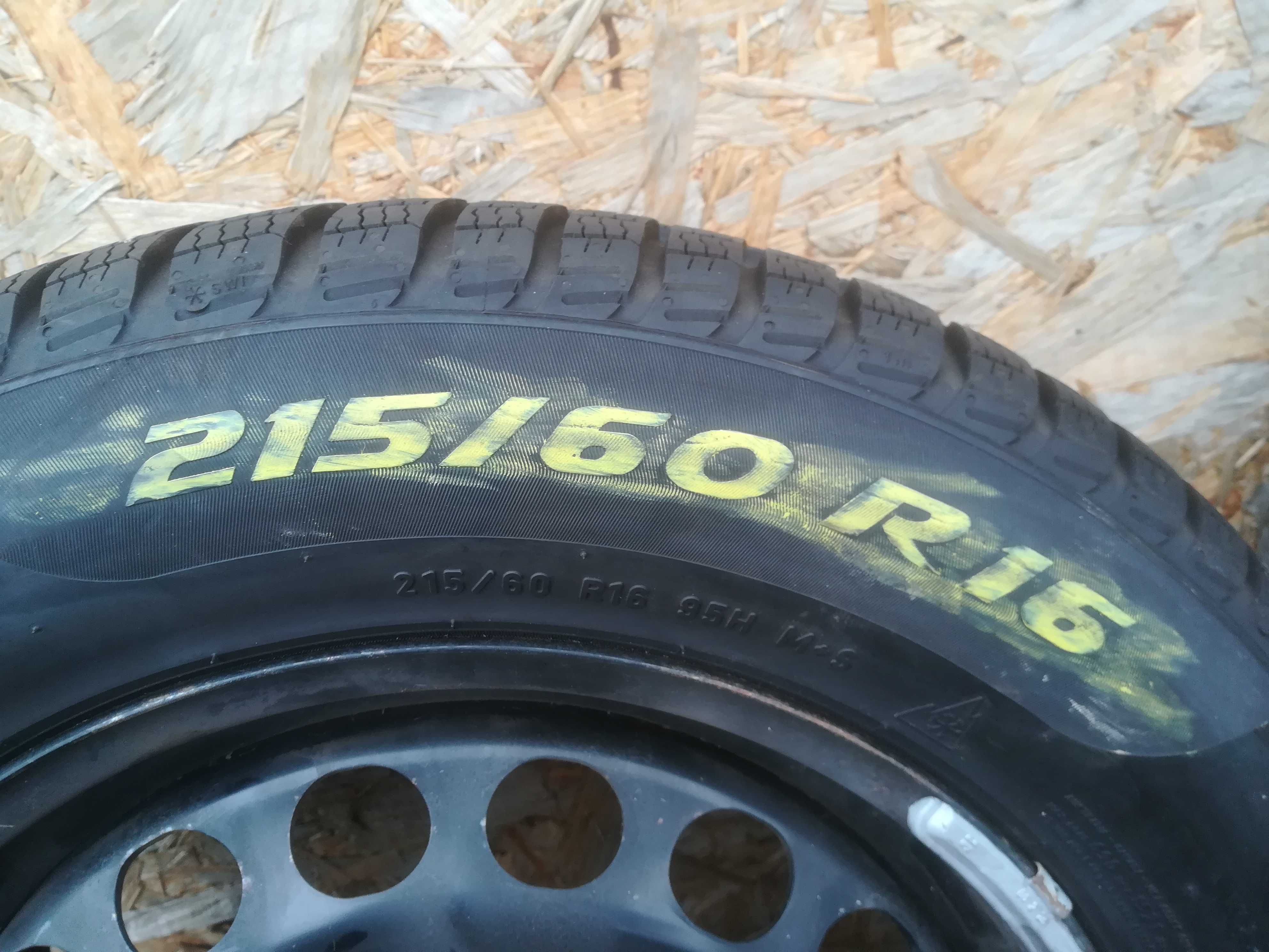 Koła zimowe Passat B7 B8 Superb Octavia 5x112 Pirelli 215/60/16  2019r