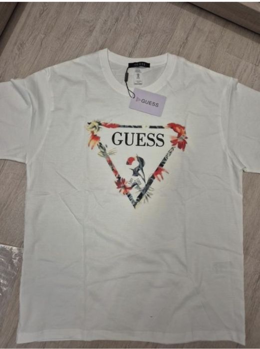 Футболка жіноча Guess L