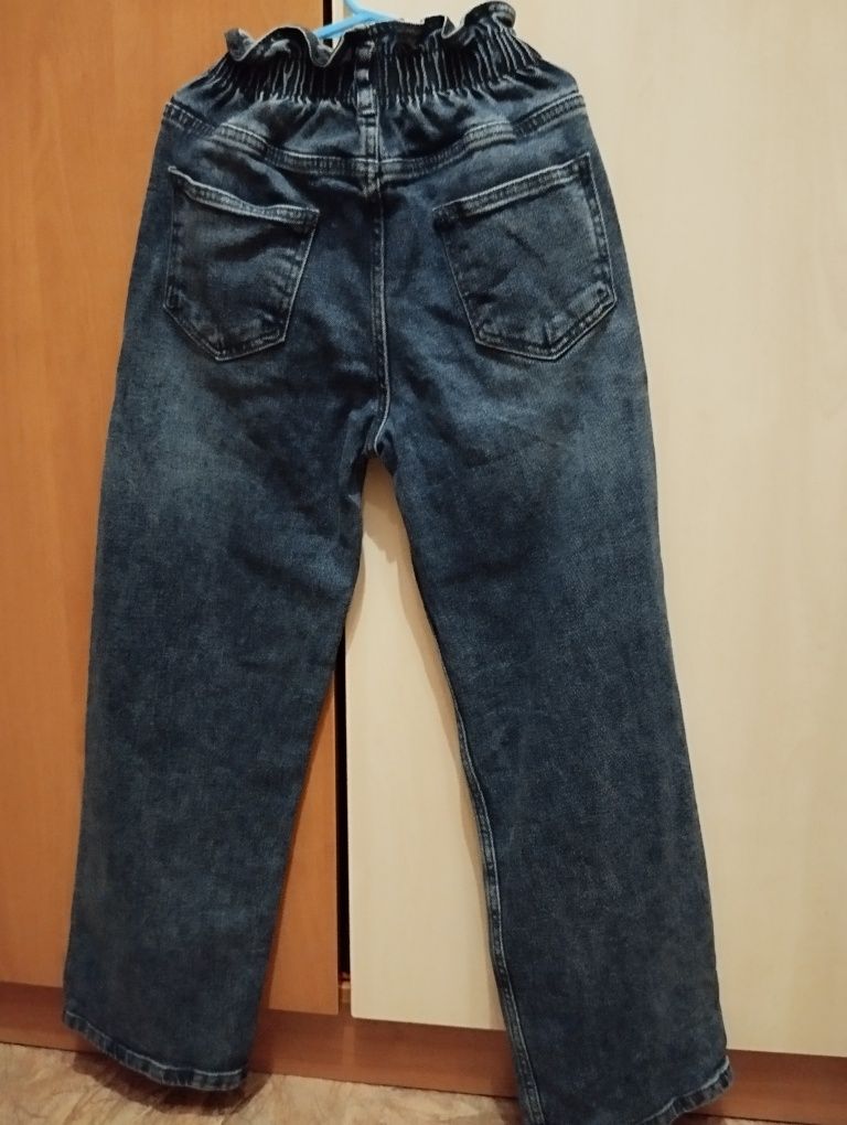 Прямі широкі джинси для дівчинки 152