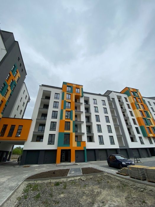 Збудована  1 кімнатна,з гардеробом ,район каскад   Велес Метро