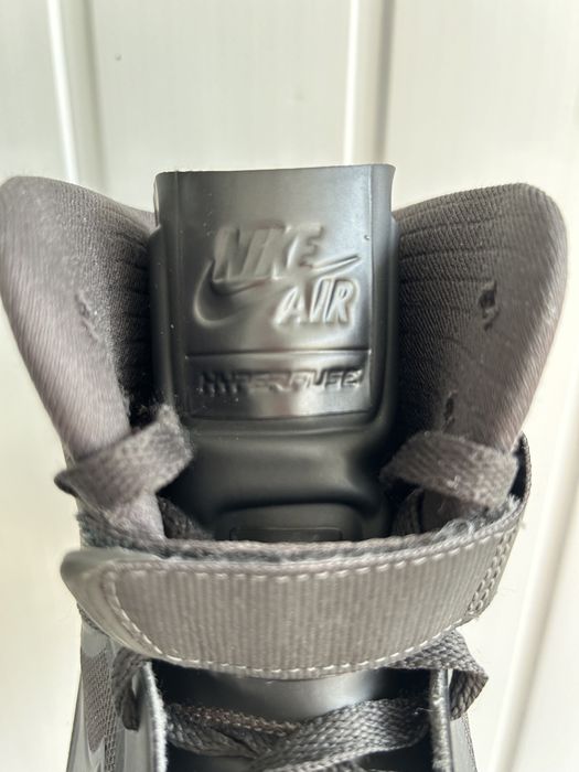 Ботинки Nike.