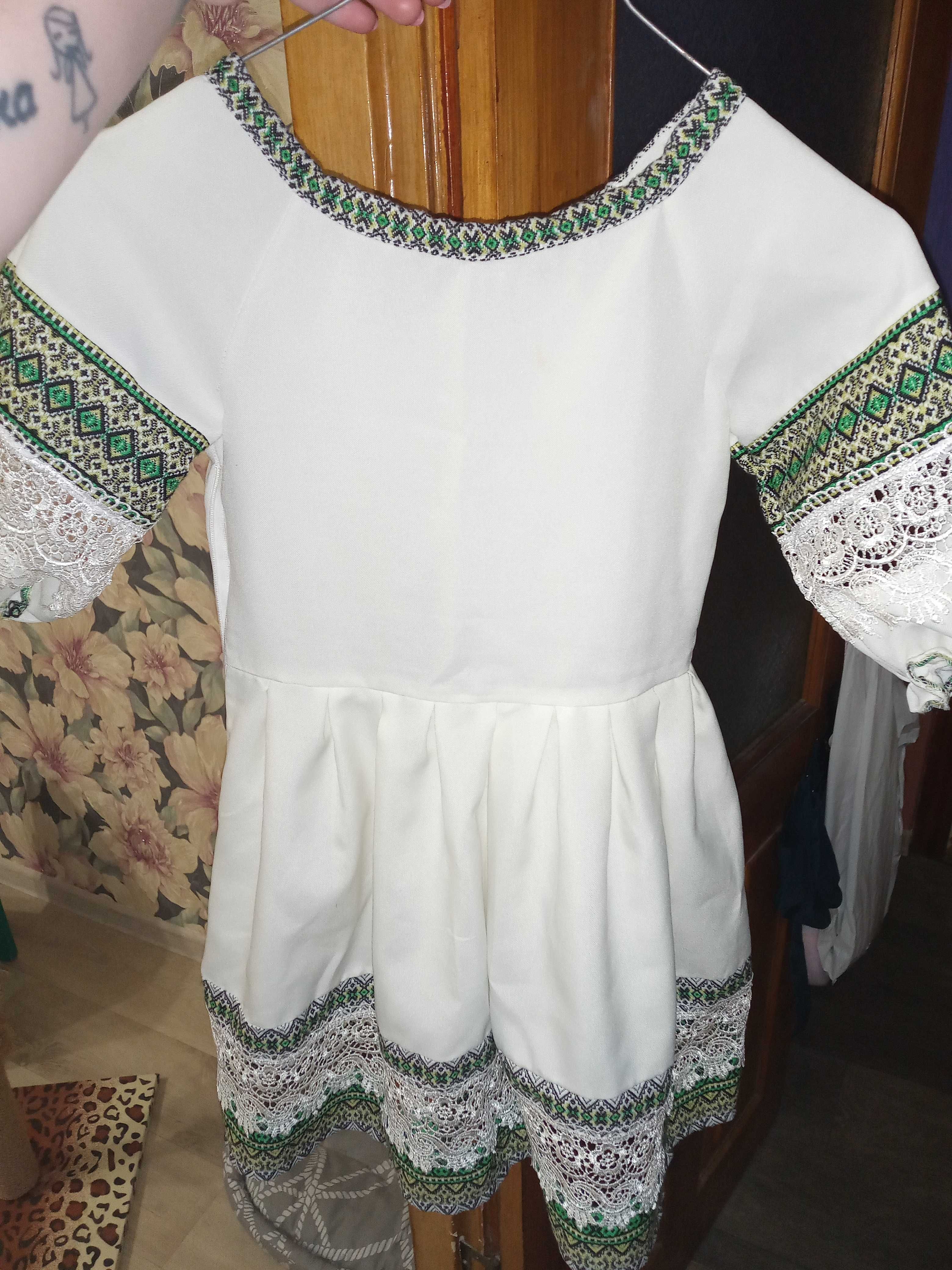 Платье вышиванка на девочку 6-7 лет