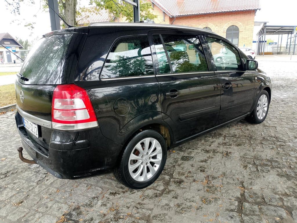 Opel Zafira Lift 1.9CDTi 2009r 7 miejsc  259tys