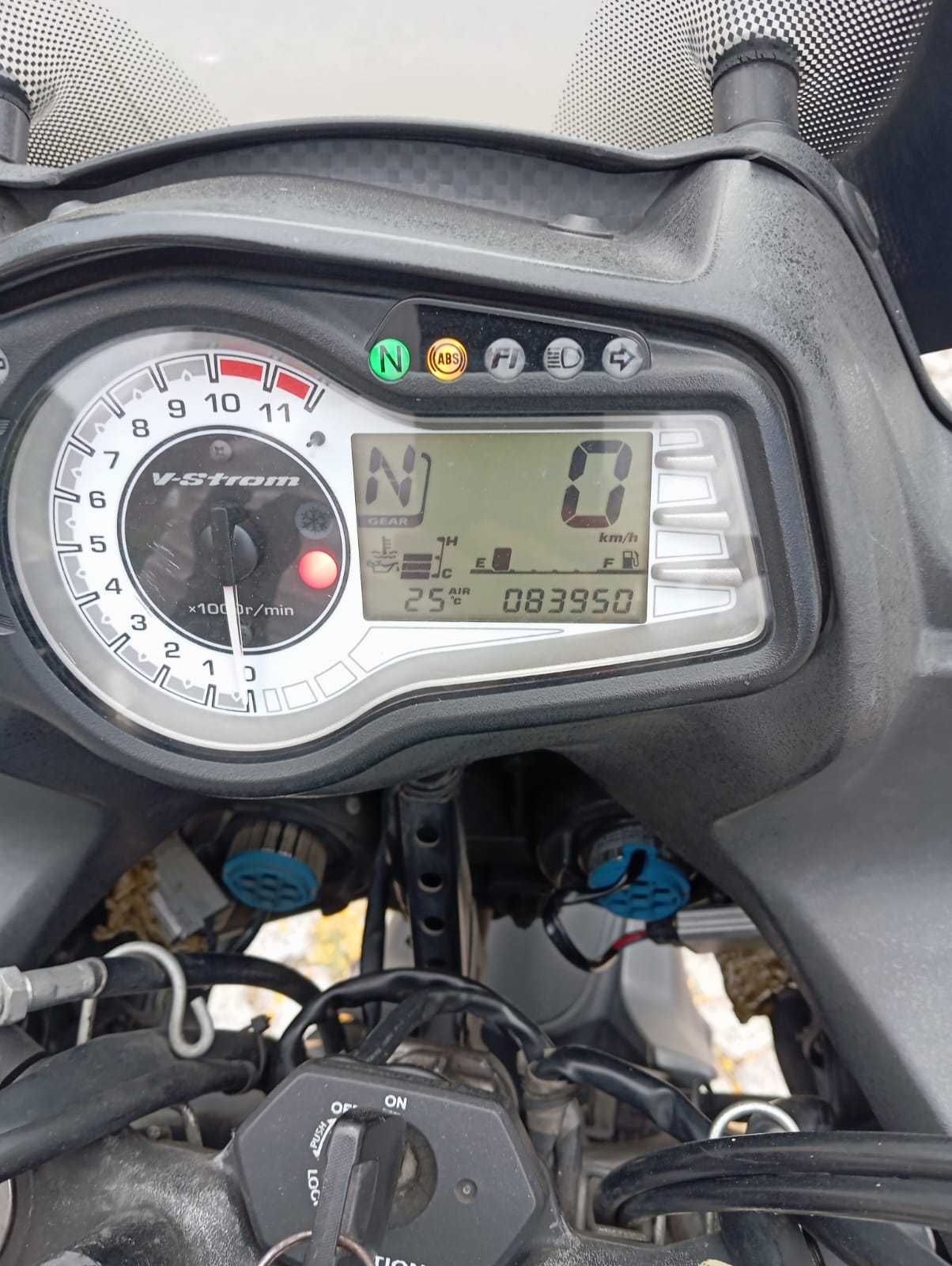 Suzuki V-Strom  2016