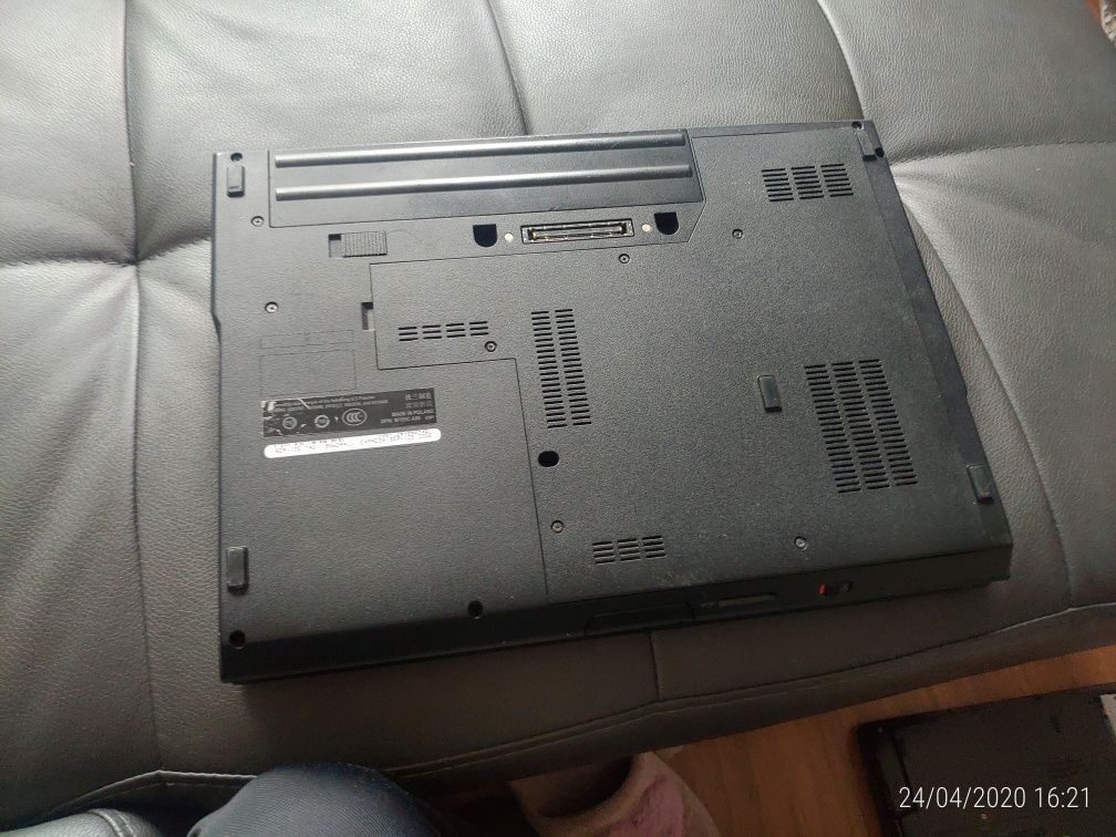 Vendo portátil Dell latitude E5400 para peças