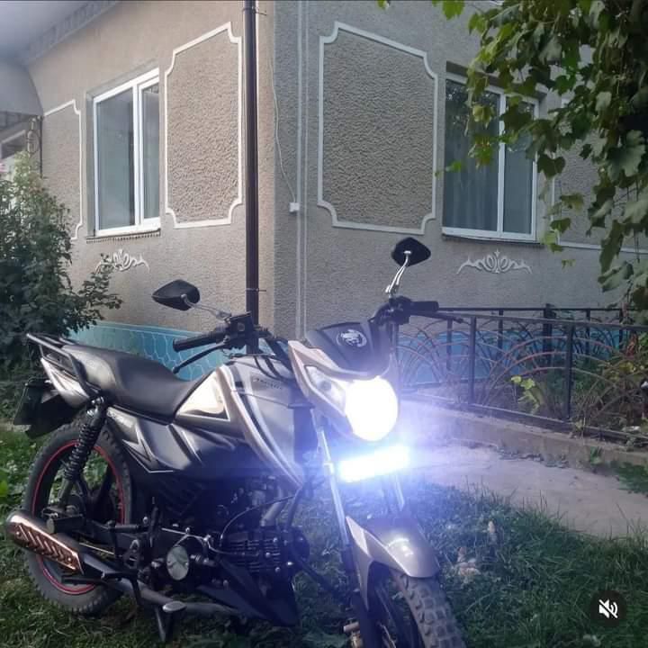 Продам мотоцикл Spark 125-2c