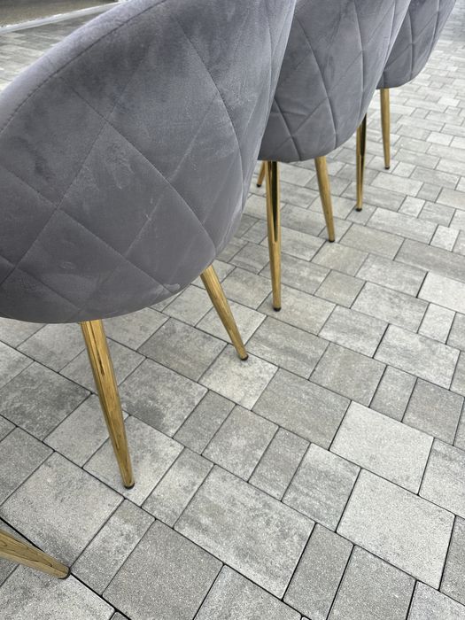 Krzeslo szary welur zlote nogi