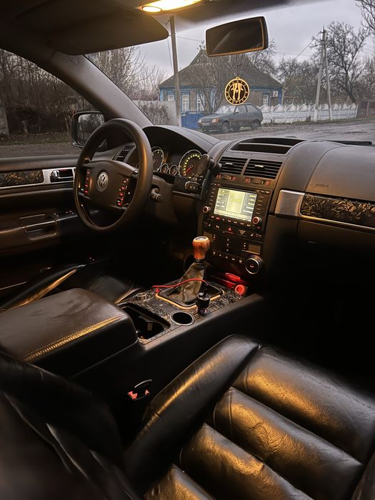 Продам Volkswagen Touareg 2.5 TDI !