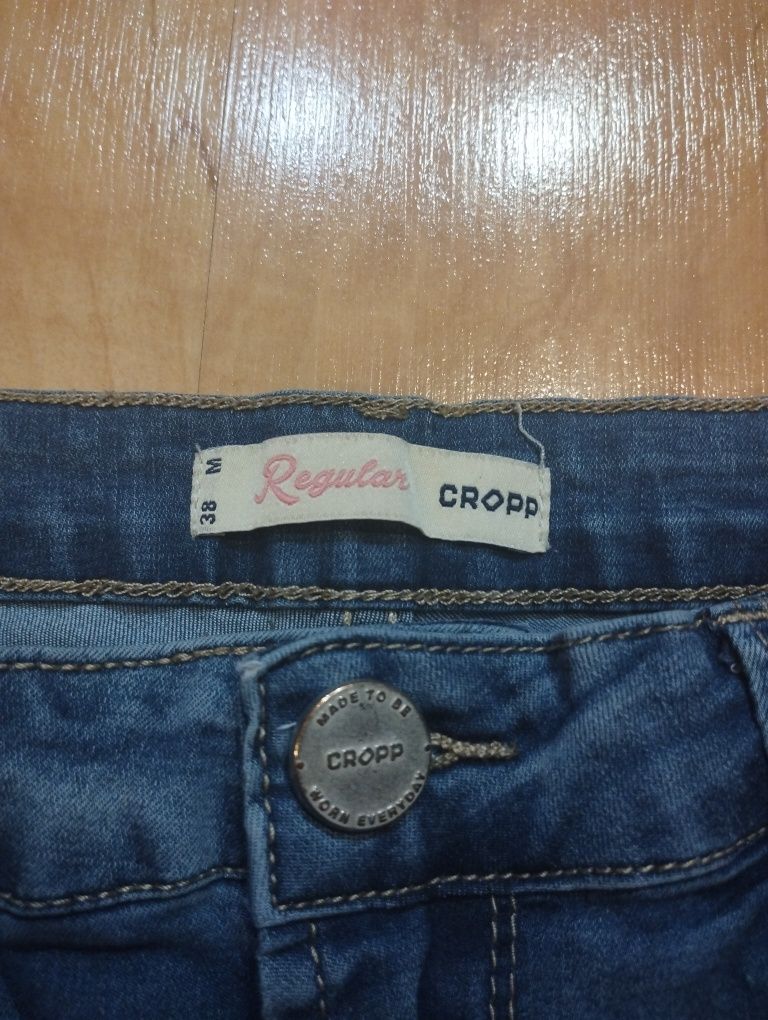 Niebieskie skinny jeansy wąskie dżinsy z przejaśnieniami,zamkami CROPP