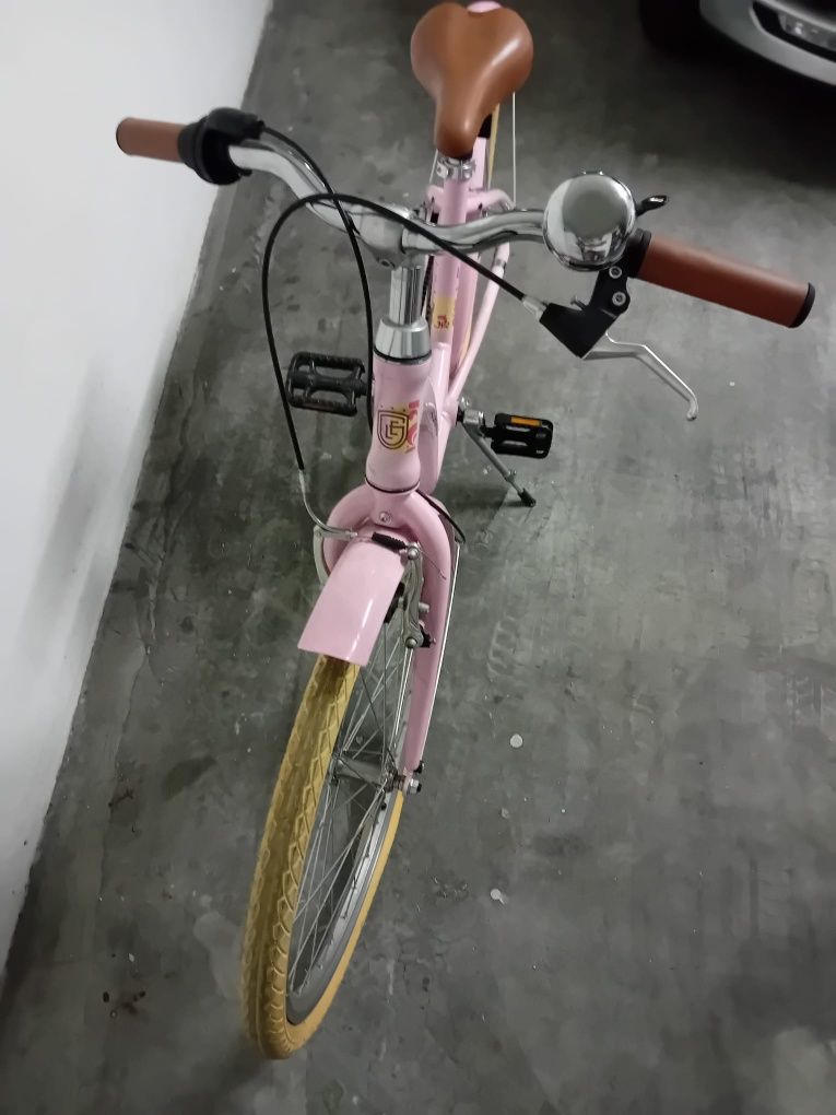 Bicicleta Menina com cesto