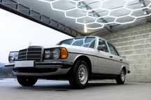 Clássico certificado - Mercedes 300D (W123)