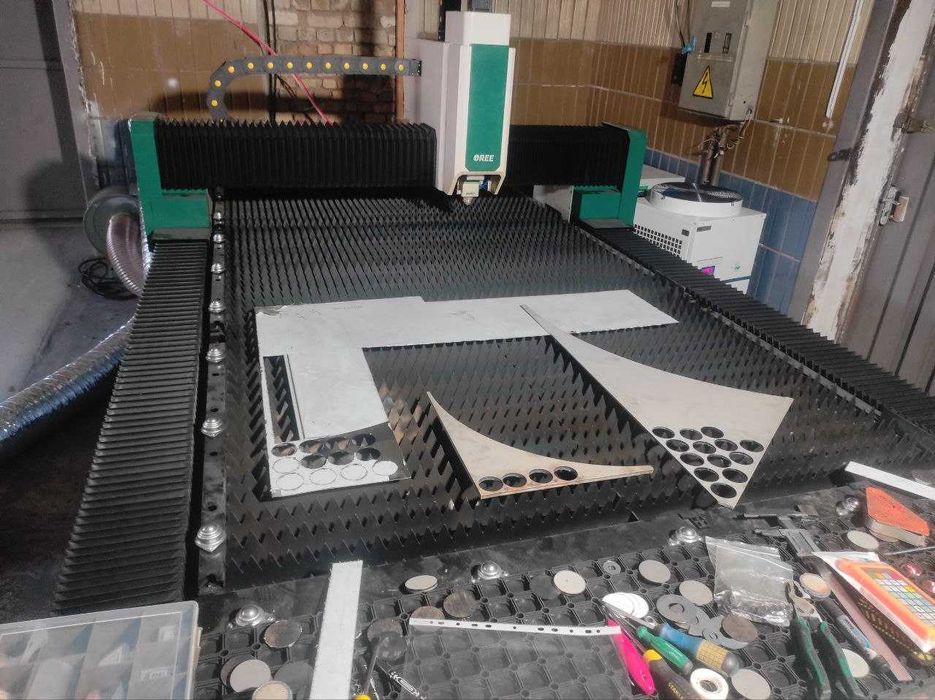 Серійне Виробництво металоконструкцій корпусні вироби гнуття лазер