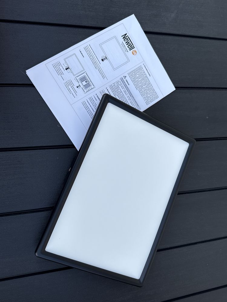 Newell led Lampa akumulatorowa stydyjna model 650l
