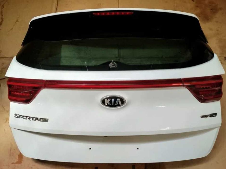 Kia Sportage IV кришка багажника