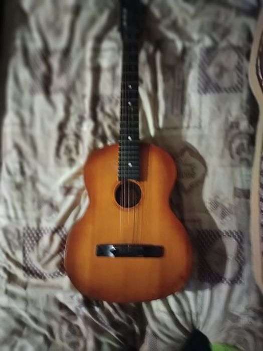 Гитара 7 струн в хорошем состоянии