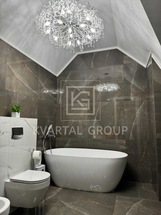 Продаж стильного будинку в лісовій Бучі