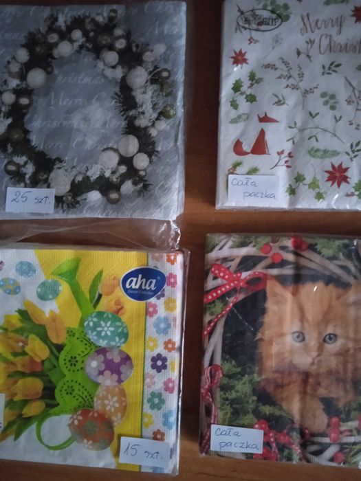 Serwetki bibułowe na stół - 4 paczki za 10 zł.