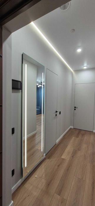 Продам квартиру в ЖК Варшавський 2