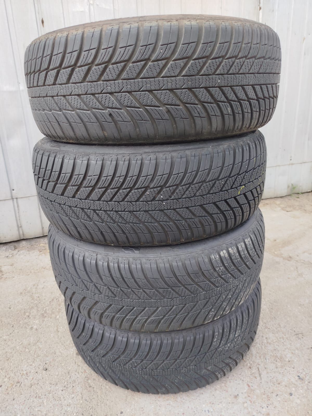 Opony nexen 205/55r16 wielosezonowe 24 rok produkcji