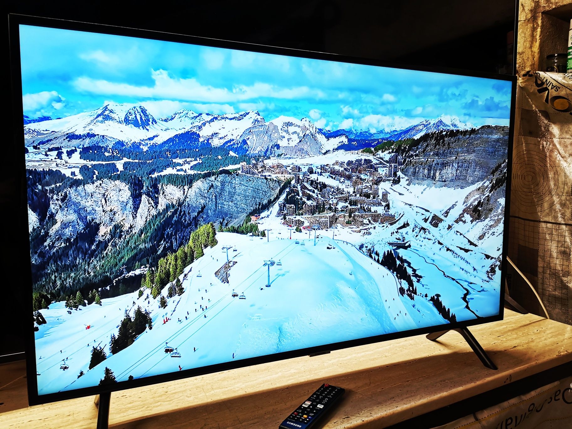 55" Samsung Smart TV  4k  2020r  Wifi Yt telewizor dvbt2 hevc air play