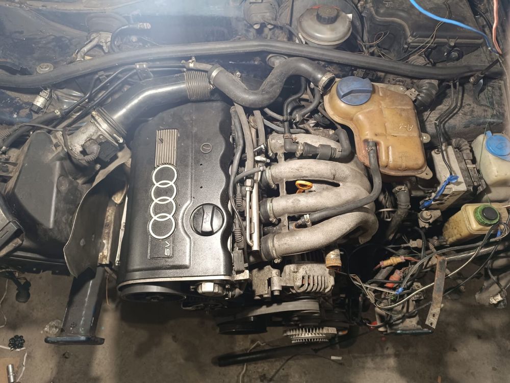 Двигун Audi A4 B5 AFY 115