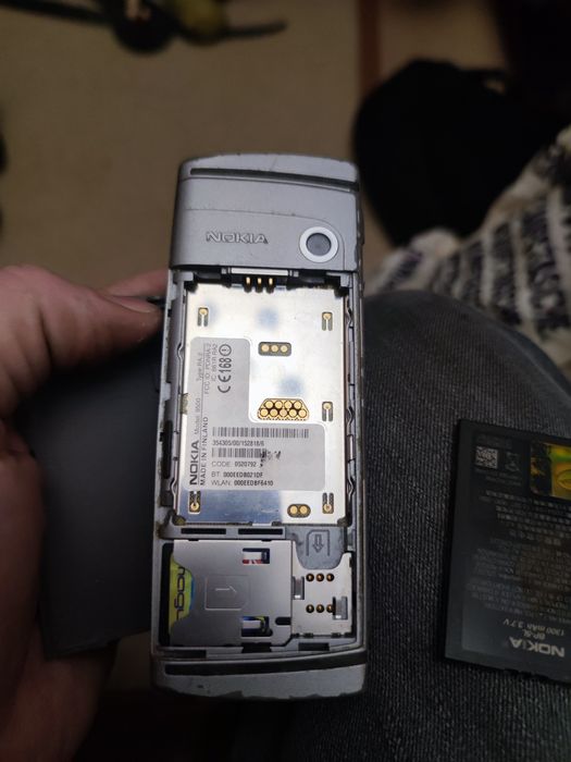 Нокиа 9500 бу ..