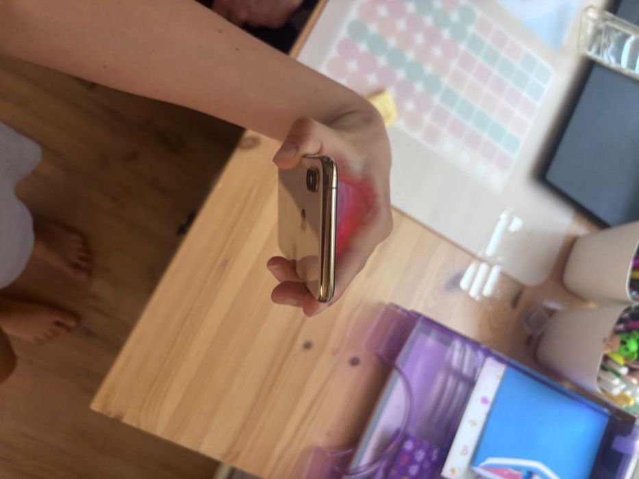 iPhone XS 64GB w stanie idealnym złoty