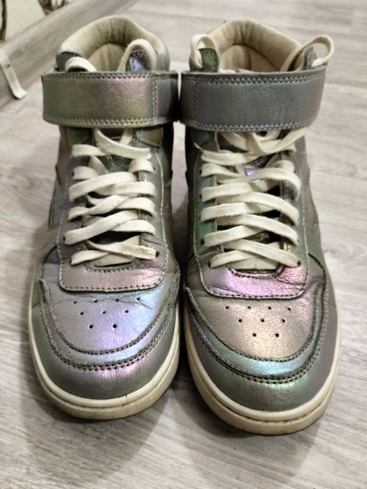 Продам жіночі хайтопи, кросівки