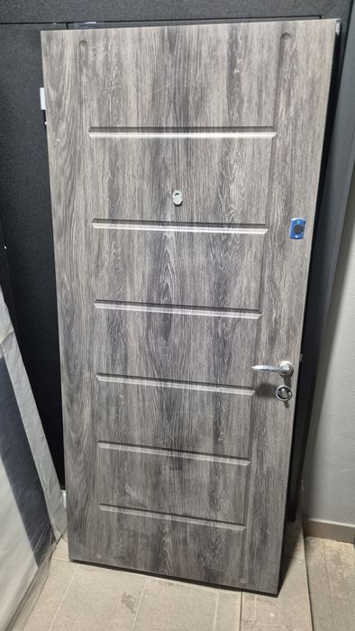 Двері вхідні металеві з мдф накладками 960/2050 ПР
