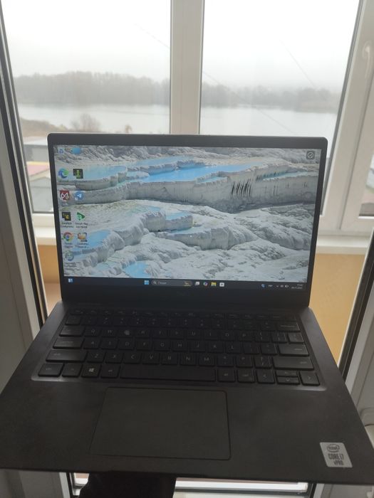 Сенсорний Бізнес ноутбук dell 7310 i7-10610u 16 gb ddr4 256 gb ssd