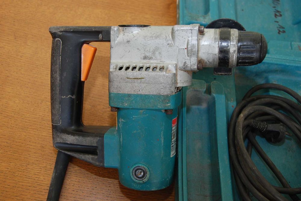 Wiertarka Udarowa 600 Watt MAKITA HR 2010 SDS Plus
