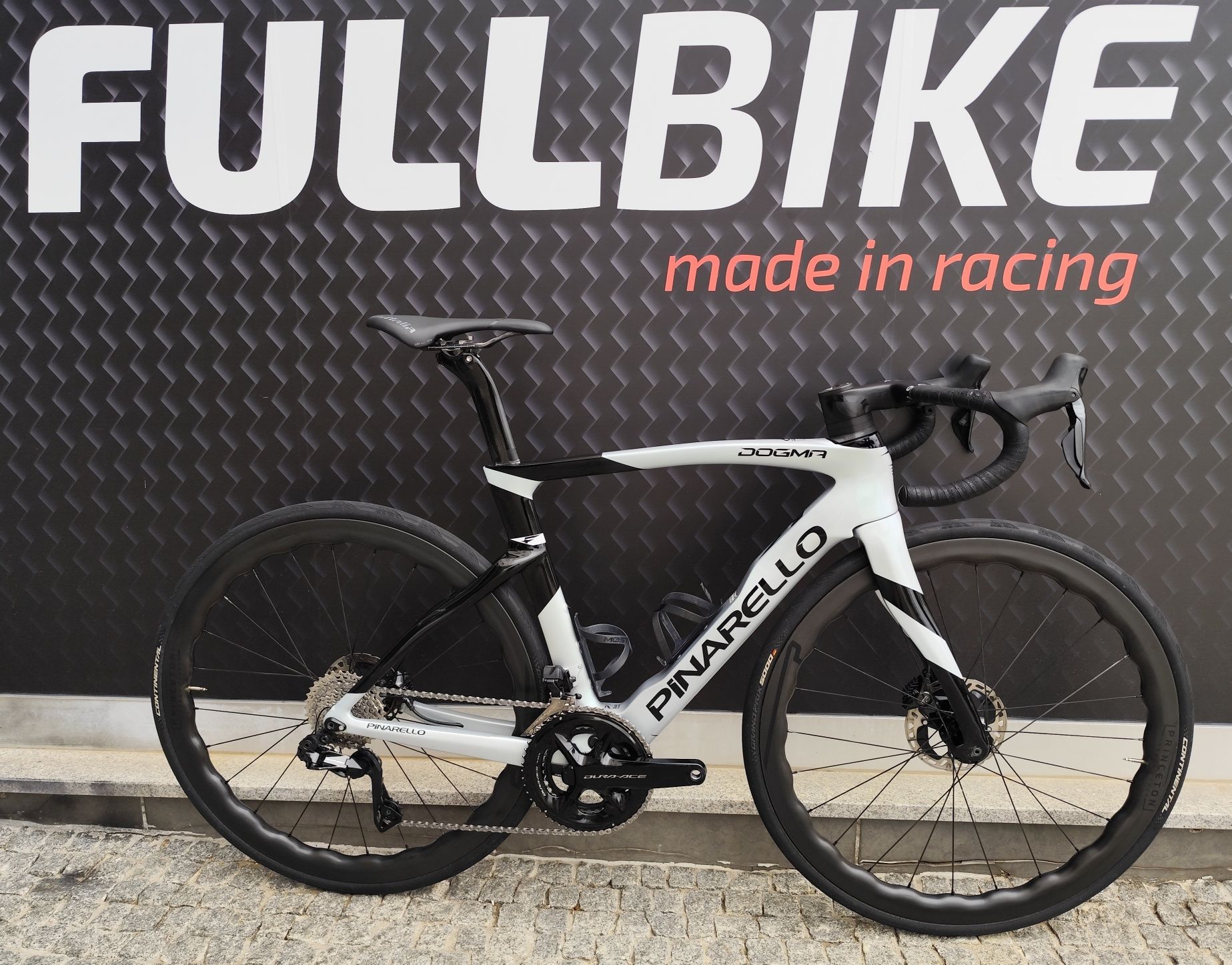 Bicicleta pinarello dogma F