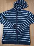 Sweter z kapturem 152