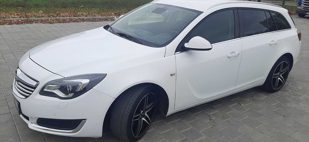 OPEL Insignia Sport 2014