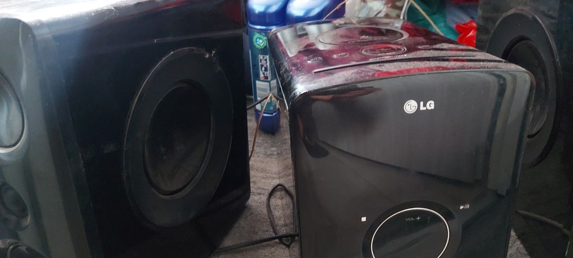 Mini wieża lg ładnie gra