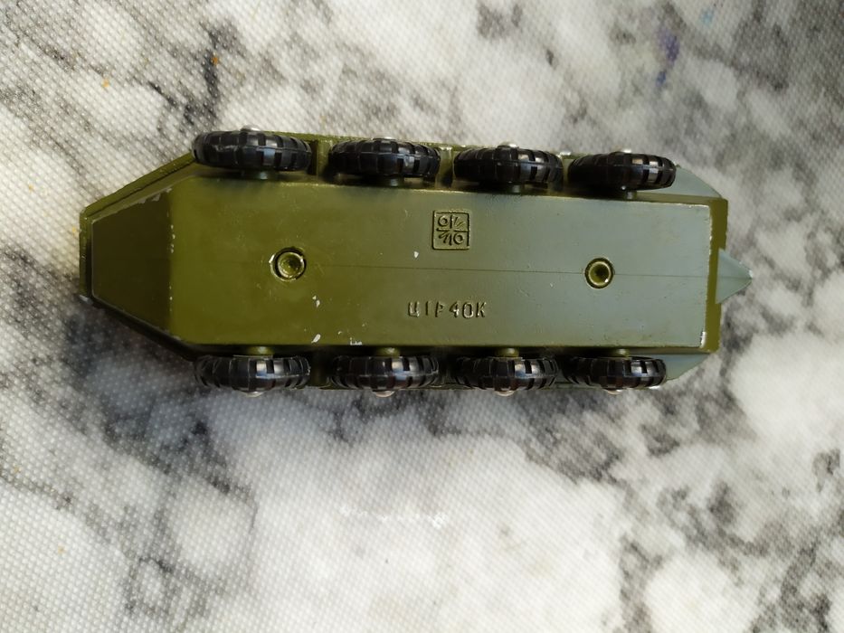 Металевий БТР , 2 шт.