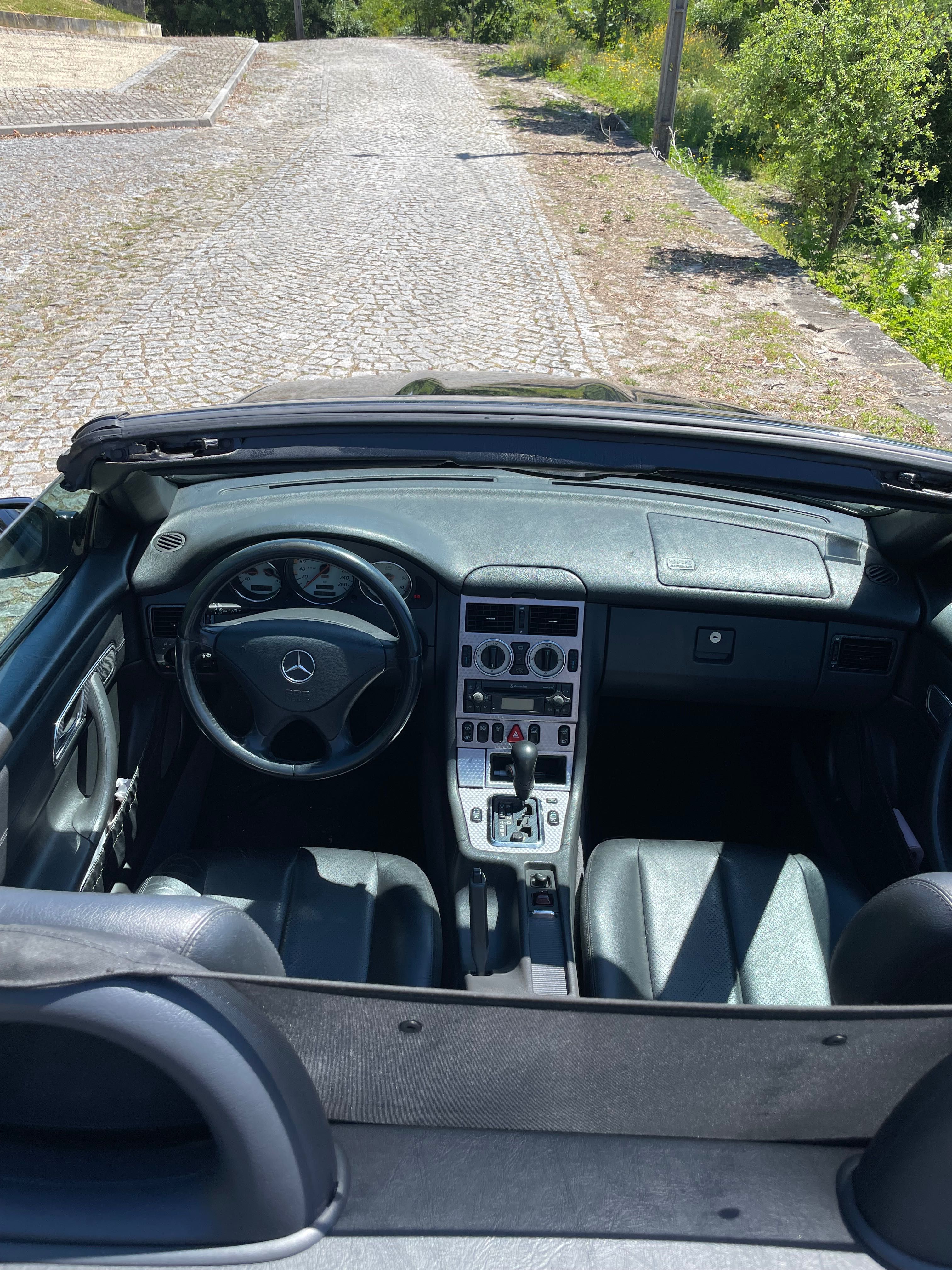 Mercedes-Benz SLK 230
