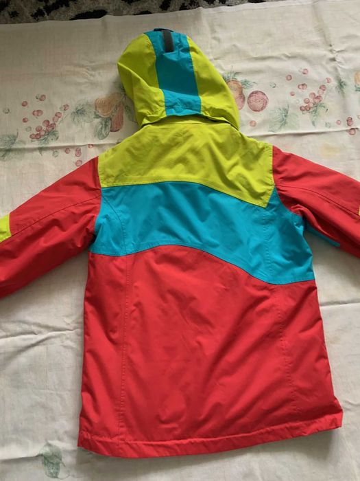 куртка - вітрівка з утеплювачем на дівчинку р 147 - 152