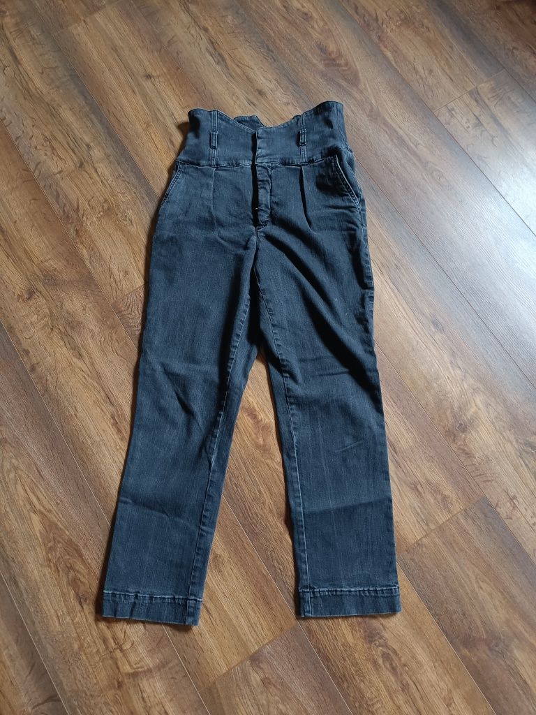 Jeansy Pinko r. 27