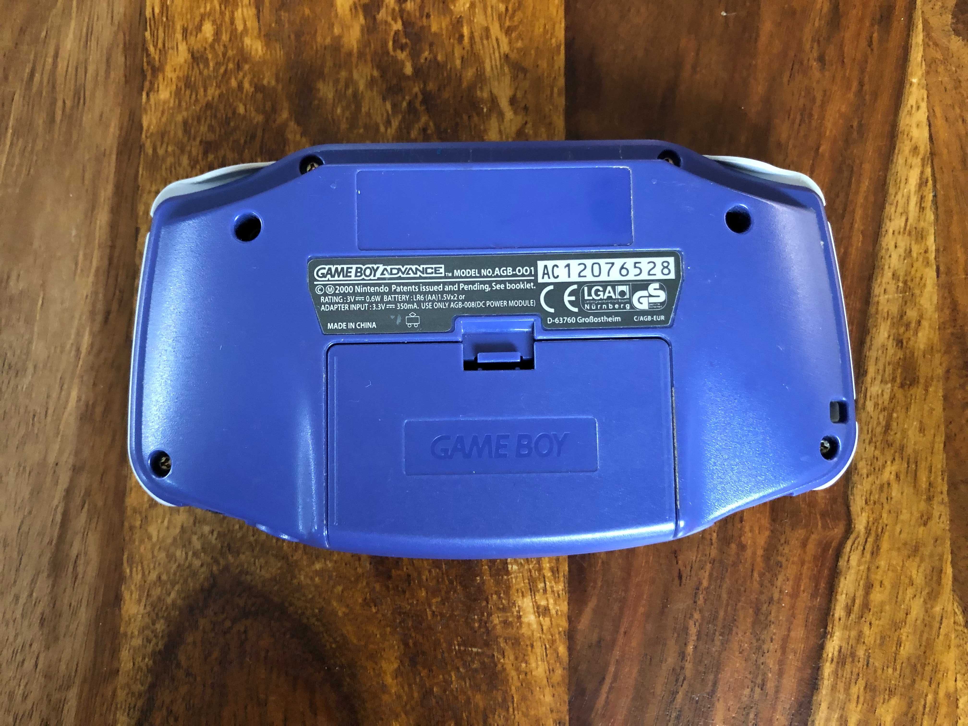 Nintendo Game Boy Advance + gratis